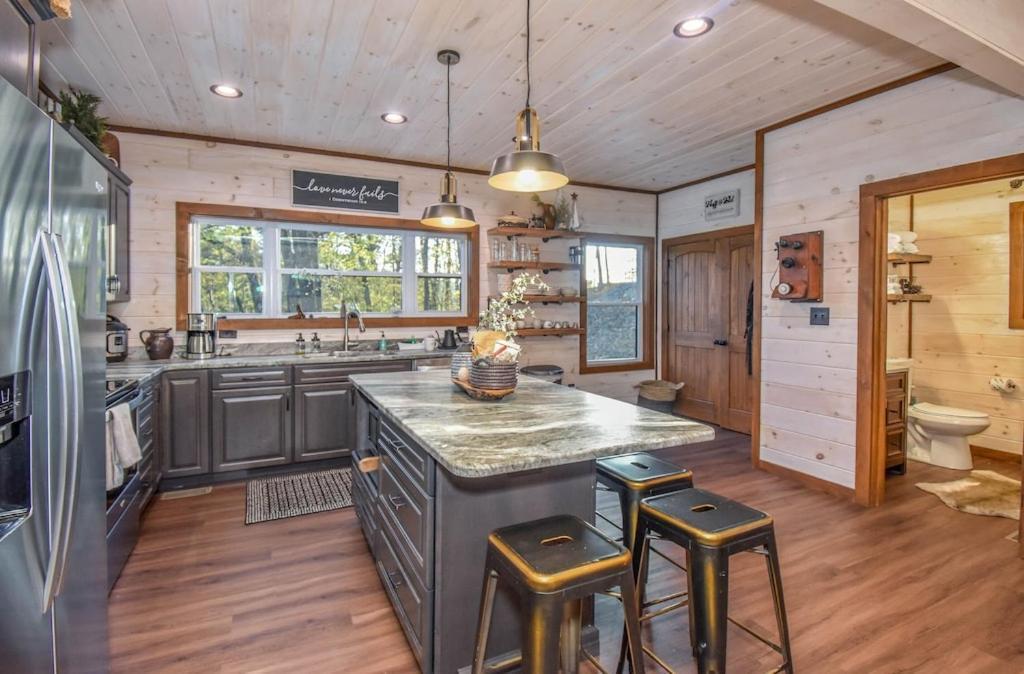 Nordic Mountain Modern Lodge - Family Friendly Luxury Cabin In Walden'S Ridge Sevierville Exterior photo