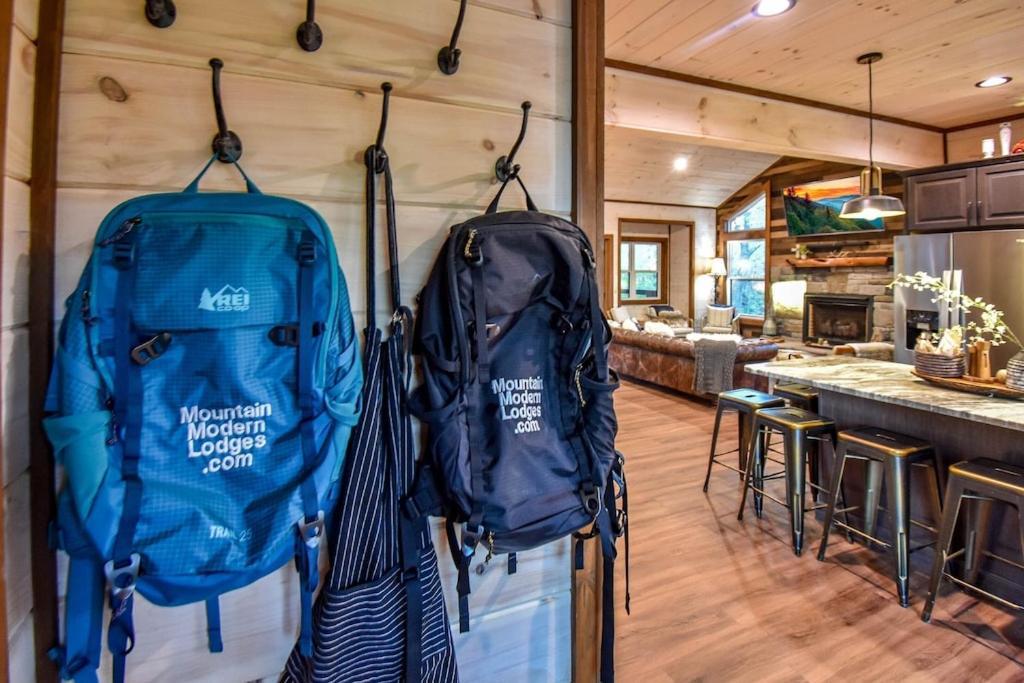 Nordic Mountain Modern Lodge - Family Friendly Luxury Cabin In Walden'S Ridge Sevierville Exterior photo