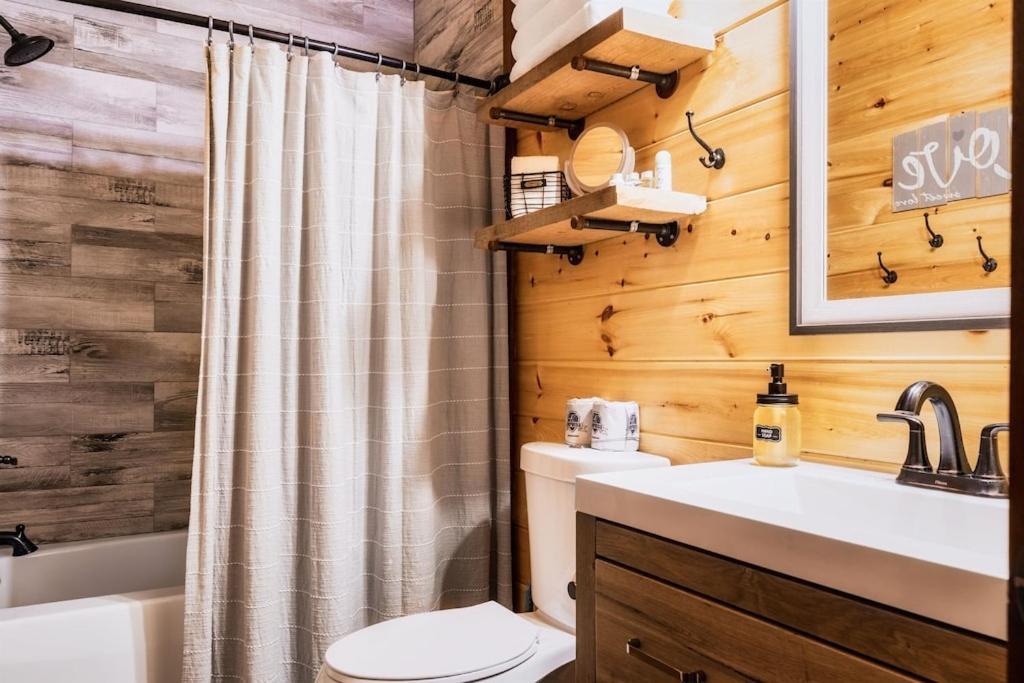 Nordic Mountain Modern Lodge - Family Friendly Luxury Cabin In Walden'S Ridge Sevierville Exterior photo